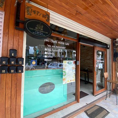 Apartamento Boonnark Bed Night Bazaar No Car Parking Chiang Mai Exterior foto